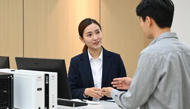 企业VI统一服饰在服务流程中的实践与优化